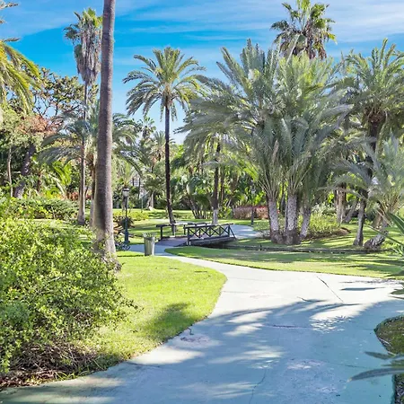 Apartment 3 Bedroom Pool View Marbella