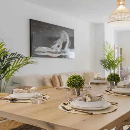 3 Bedroom Pool View Apartment Marbella