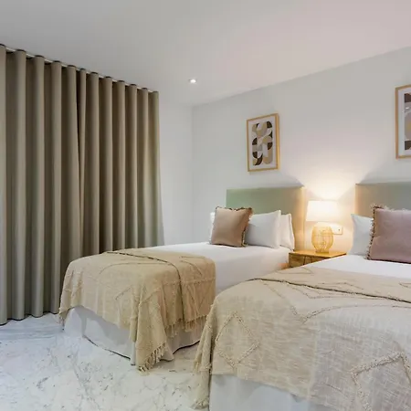 3 Bedroom Pool View Apartment Marbella