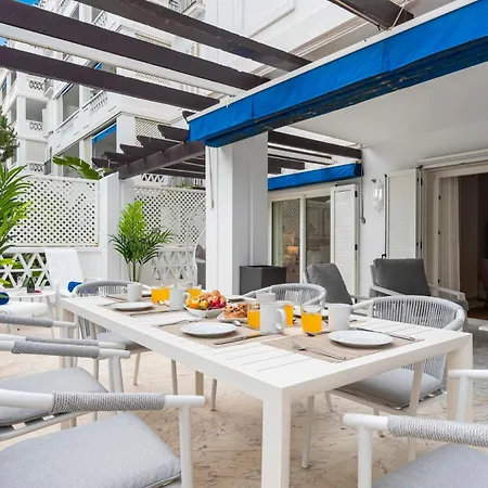 3 Bedroom Pool View Apartment Marbella