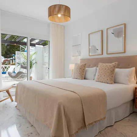 3 Bedroom Pool View Marbella