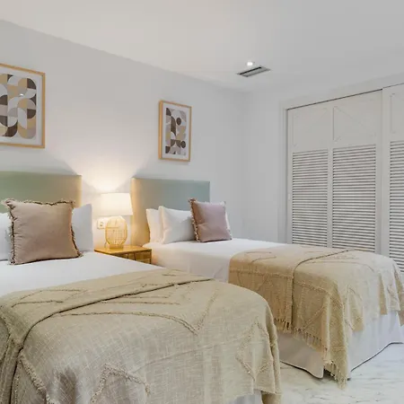 3 Bedroom Pool View Apartment
