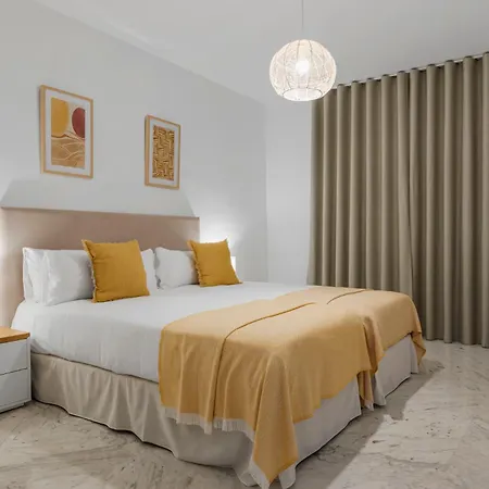 Apartment 3 Bedroom Pool View Marbella