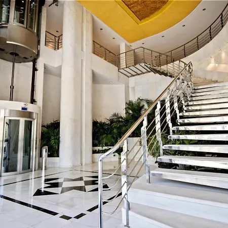 3 Bedroom Pool View Apartment Marbella