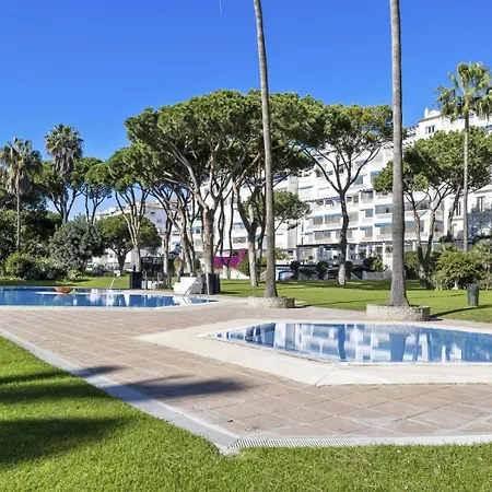 3 Bedroom Pool View * Marbella