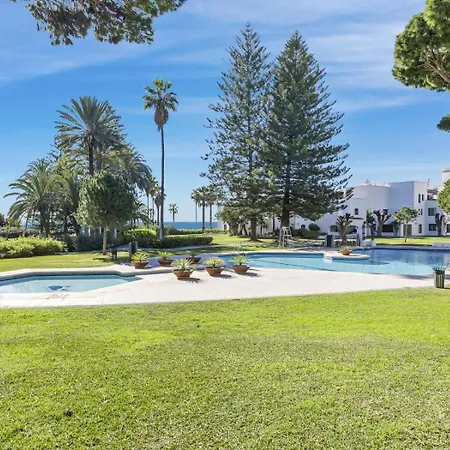 Apartment 3 Bedroom Pool View Marbella